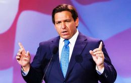  Florida Governor Ron DeSantis has banned lab-grown meat, saying he will “save our beef” from the “global elite” and its “authoritarian plans”.